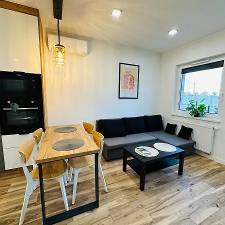 Debowa 4 Priv Ogrod I Miejsce Na Rowery * Milicz